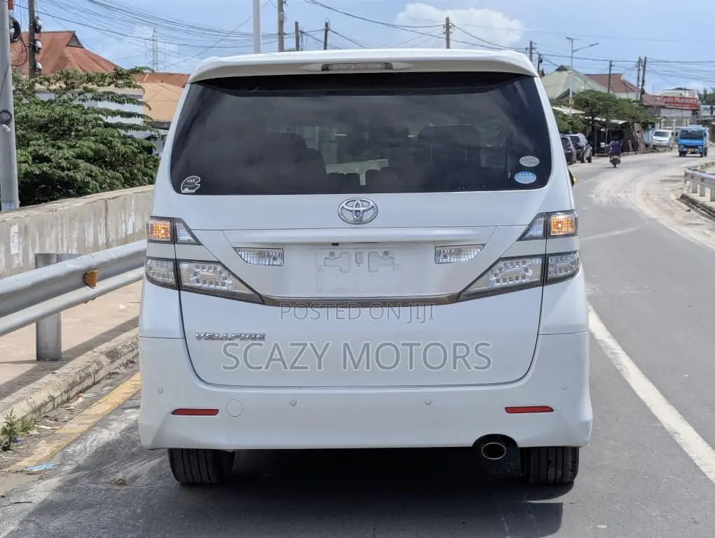 Toyota Noah 2008 White