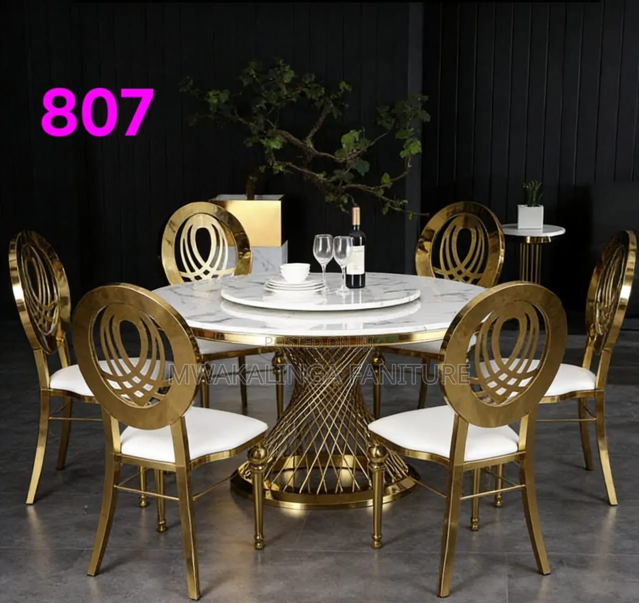 Loyal Dining Table