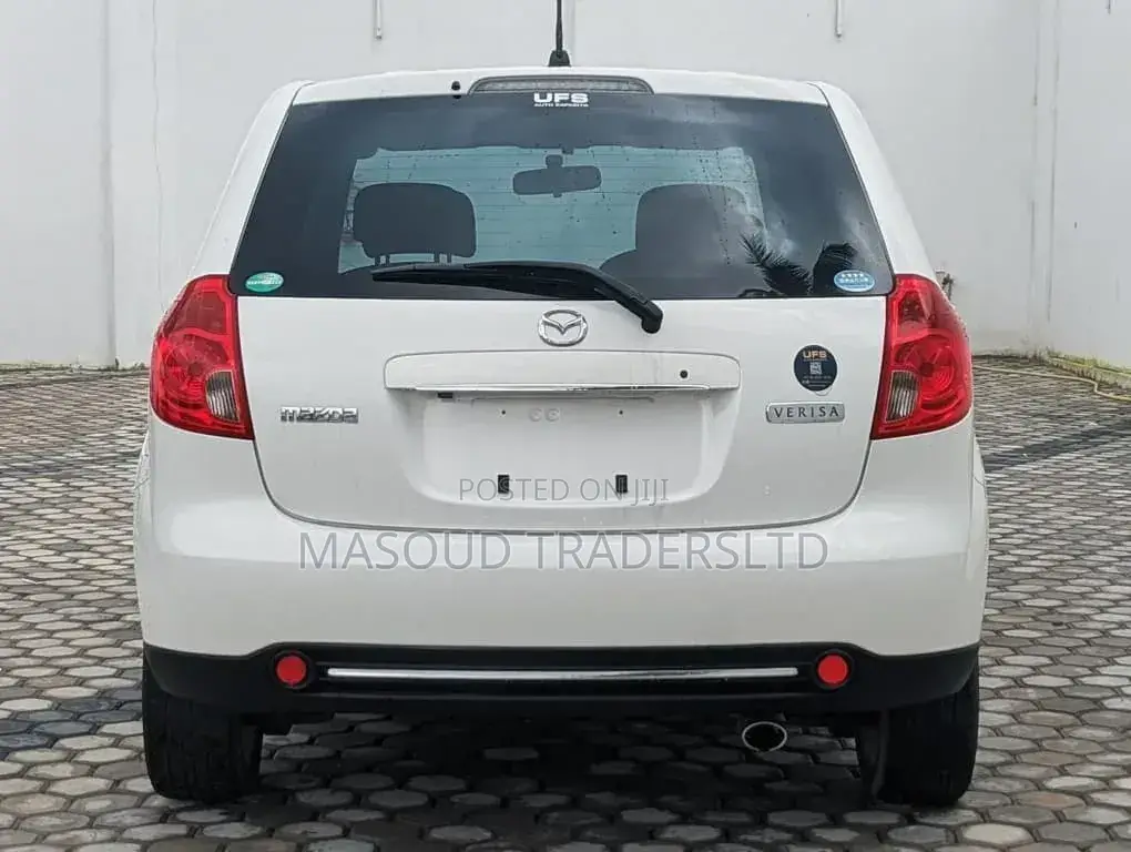 Mazda Verisa 2007 White