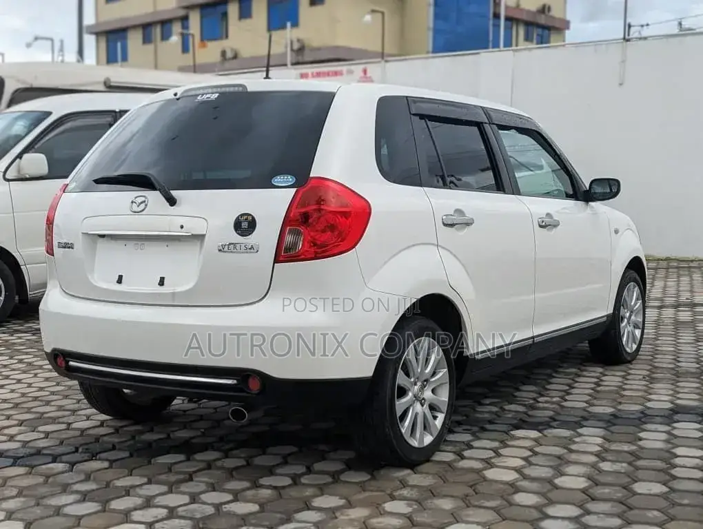 Mazda Verisa 2007 White