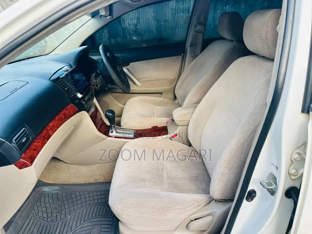 Toyota Premio 2005 Pearl