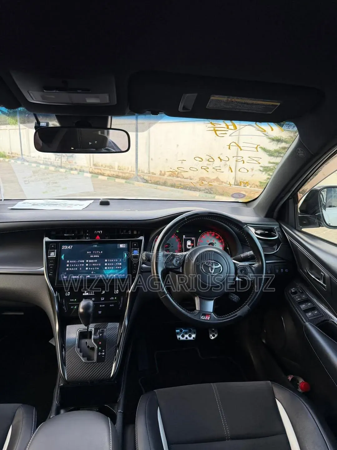 Toyota Harrier 2.0 2018 Ivory
