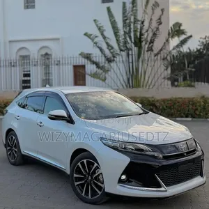 Toyota Harrier 2.0 2018 Ivory