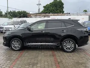 Toyota Harrier 2014 Black