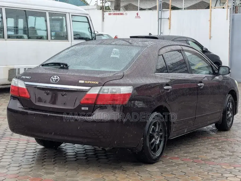 Toyota Premio 2009 Maroon