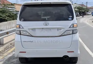 Toyota Vellfire 2008 White