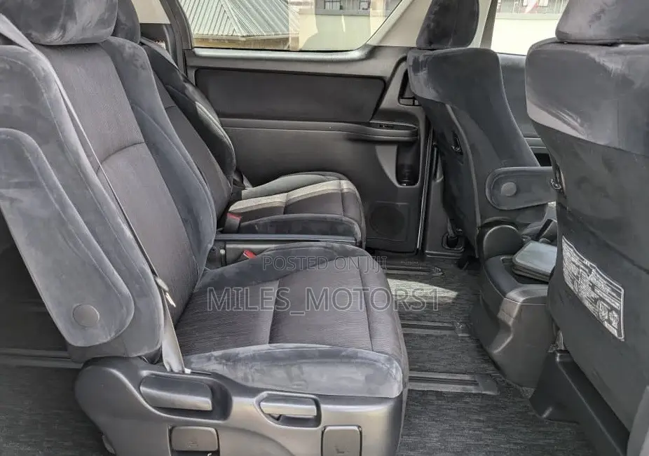 Toyota Vellfire 2008 White
