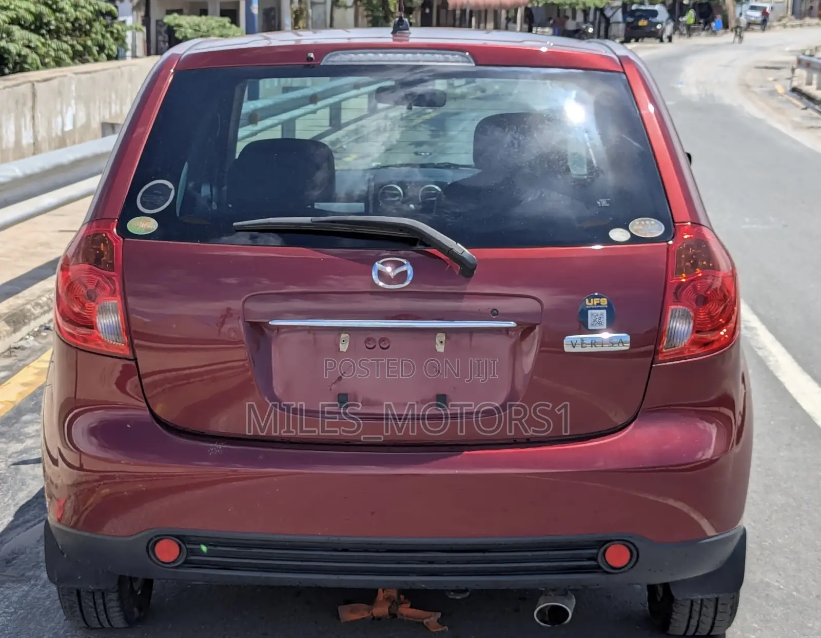 Mazda Verisa 2011 Red