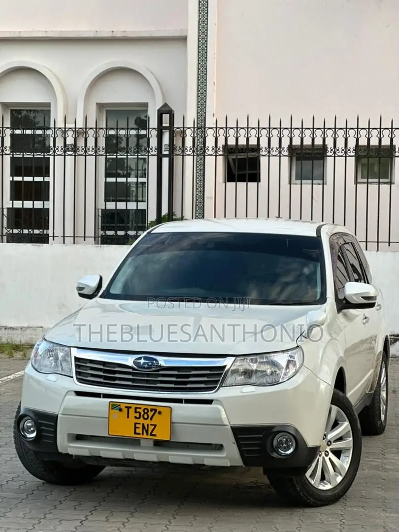 Subaru Forester 2012 White