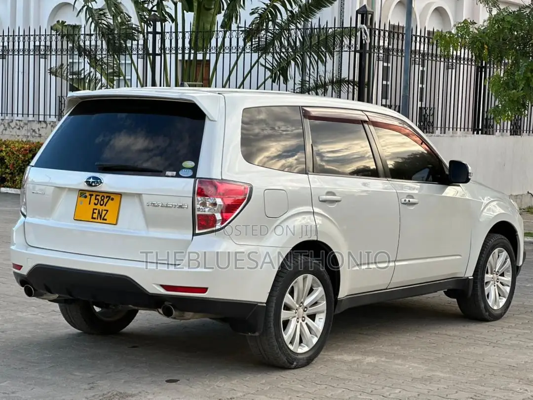 Subaru Forester 2012 White