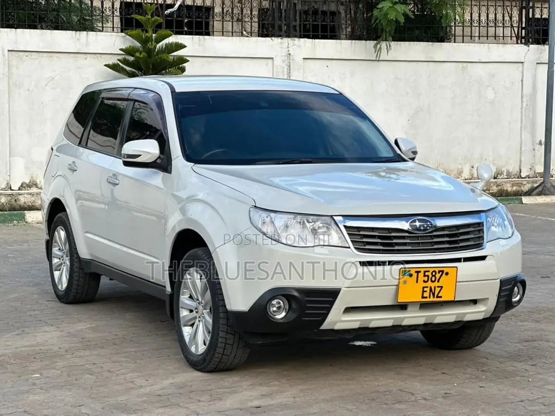 Subaru Forester 2012 White