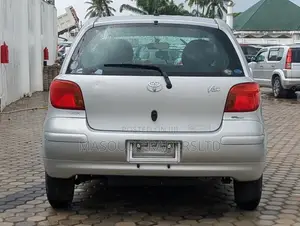Toyota Vitz 1.3 AWD 3dr 2001 Silver