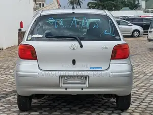 Toyota Vitz 1.3 AWD 3dr 2002 Silver