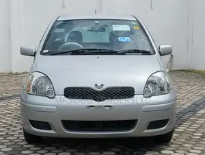 Toyota Vitz 1.3 AWD 3dr 2002 Silver