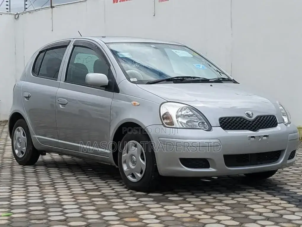 Toyota Vitz 1.3 AWD 3dr 2002 Silver