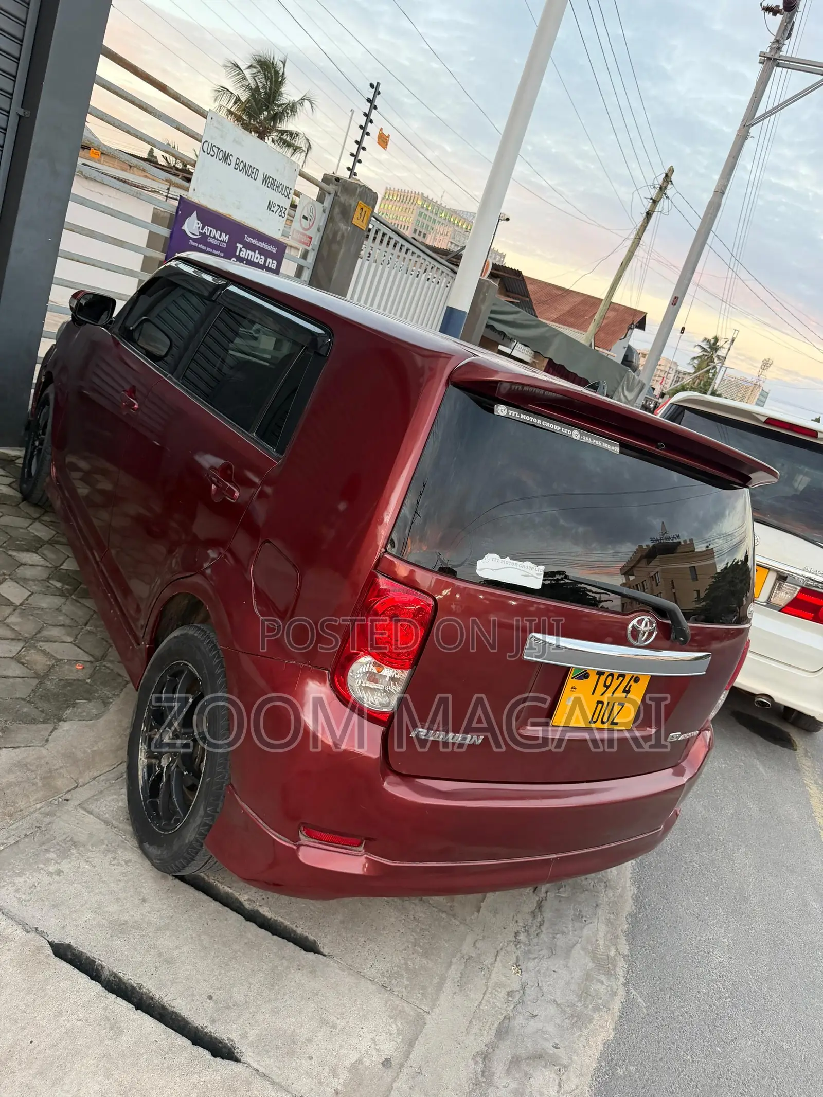 Toyota Corolla Rumion 2008 Maroon