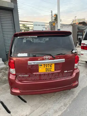 Toyota Corolla Rumion 2008 Maroon