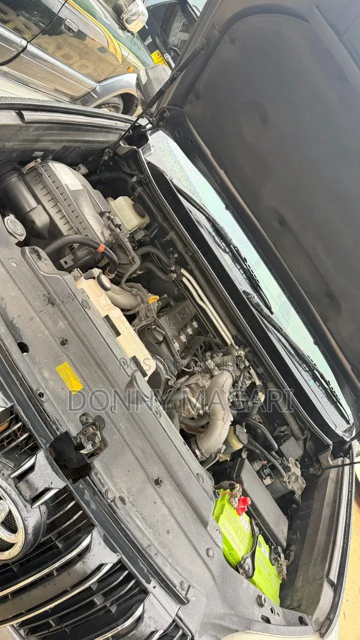 Toyota Land Cruiser Prado 2015 Gray