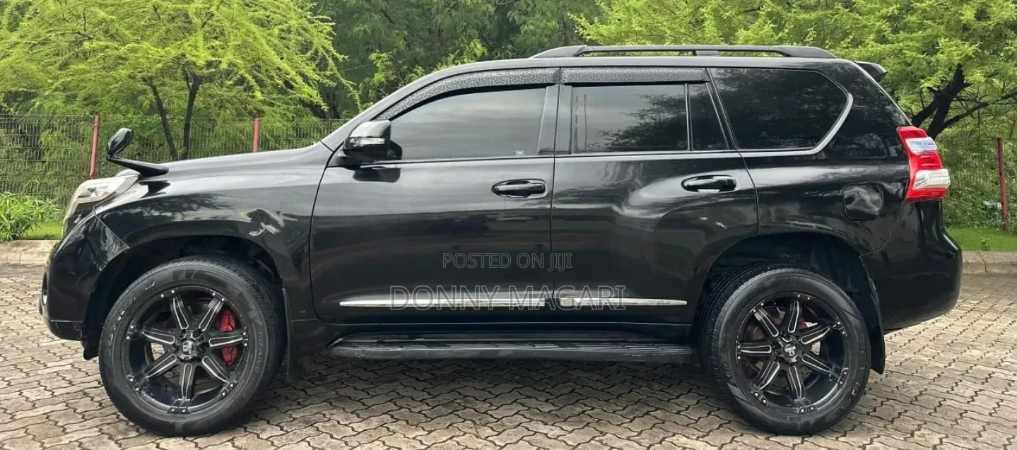 Toyota Land Cruiser Prado 2014 Black