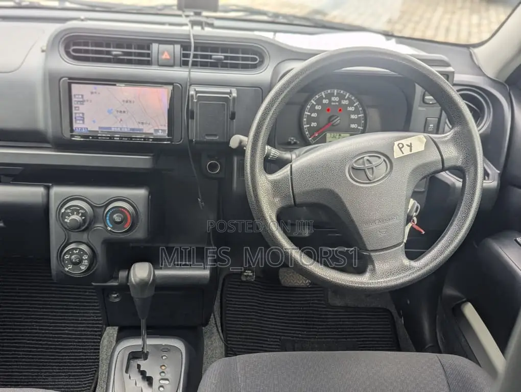Toyota Probox 2014 White