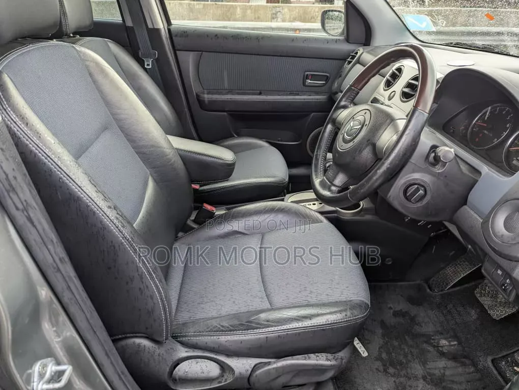 Mazda Verisa 2007 White