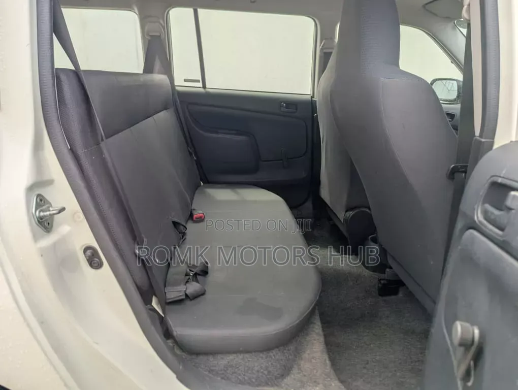Mazda Verisa 2007 White
