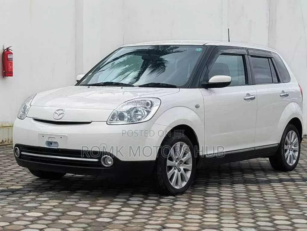 Mazda Verisa 2007 White