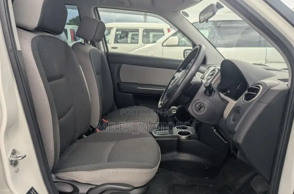 Mazda Verisa 2007 White