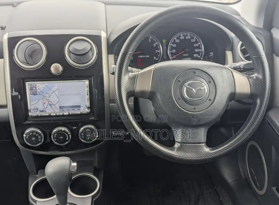 Mazda Verisa 2007 White