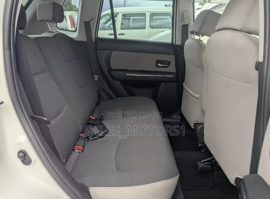 Mazda Verisa 2007 White