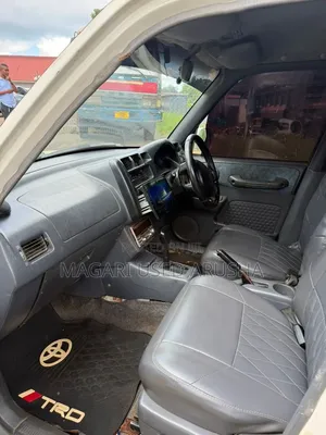 Toyota RAV4 1999 White