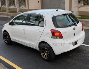 Toyota Vitz 2010 Burgundy
