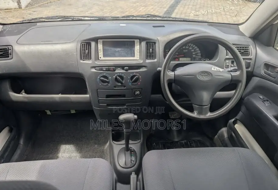 Toyota Probox 2012 White