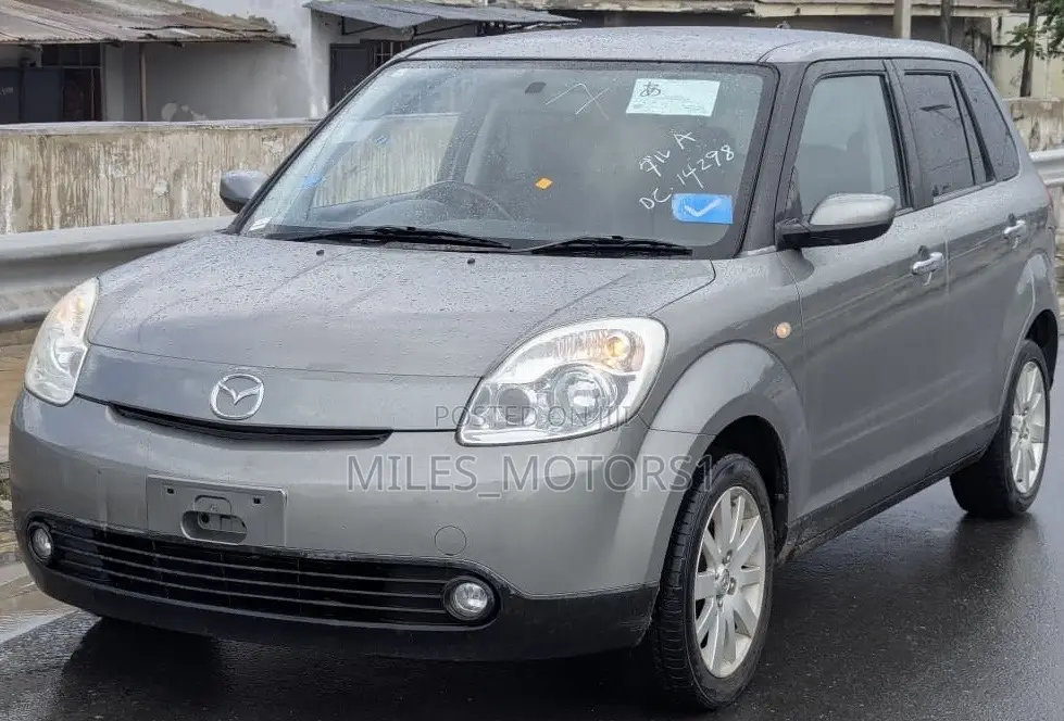 Mazda Verisa 2008 Gray