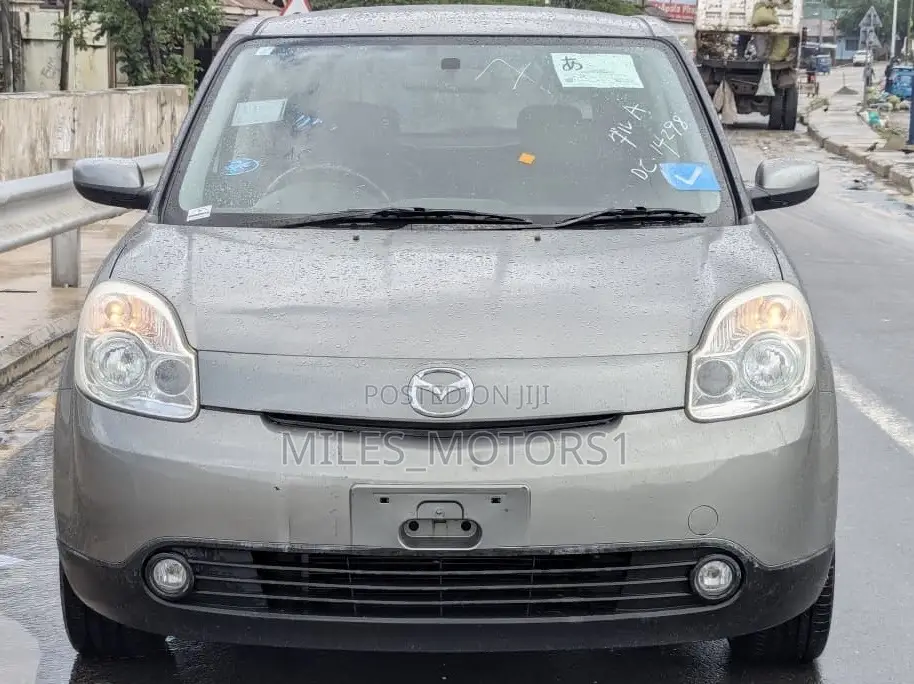 Mazda Verisa 2008 Gray