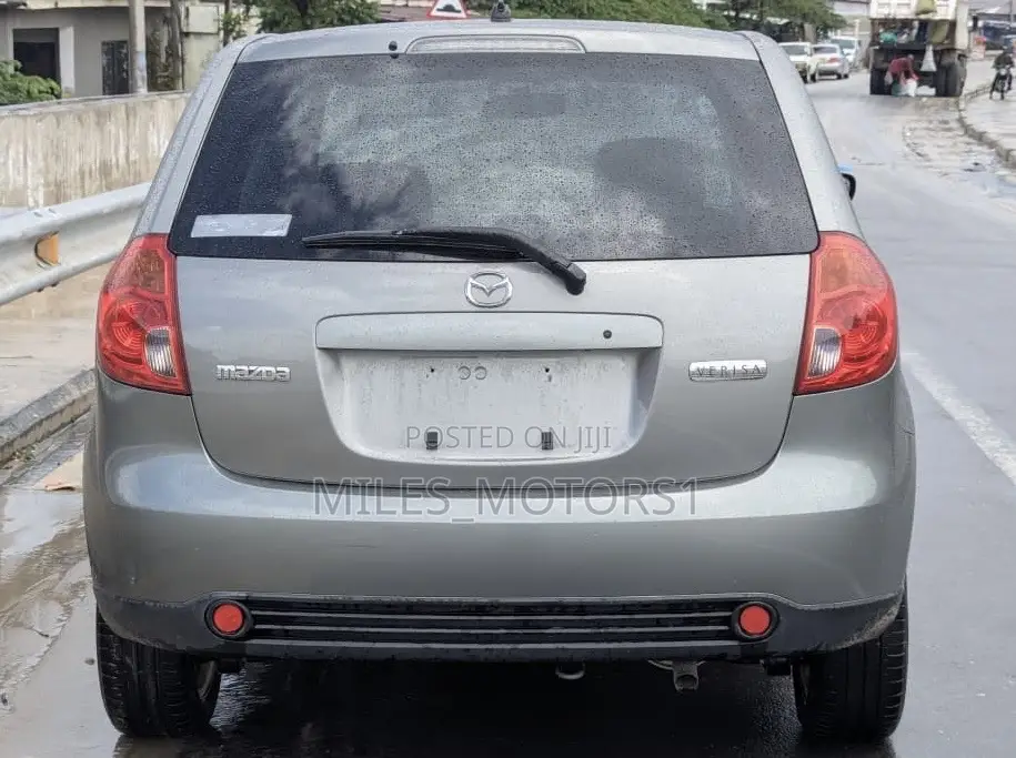 Mazda Verisa 2008 Gray