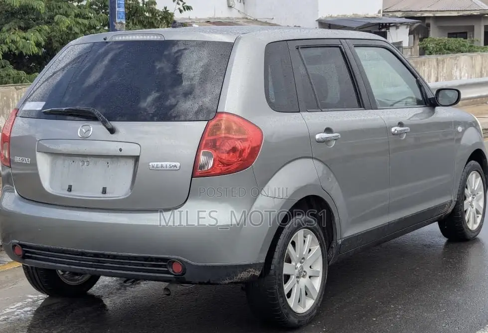 Mazda Verisa 2008 Gray