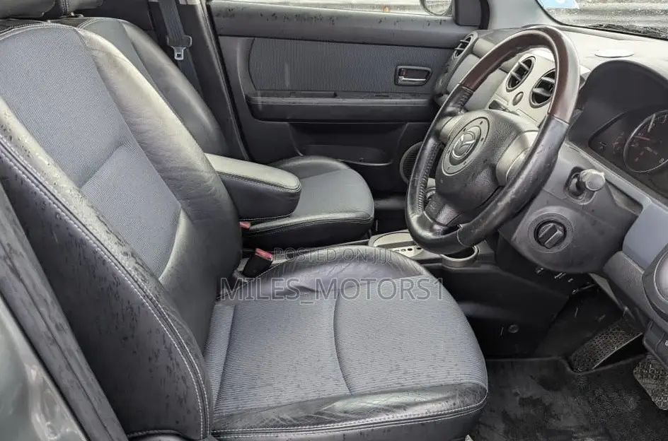 Mazda Verisa 2008 Gray