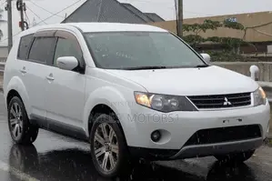 Mitsubishi Outlander 2008 White