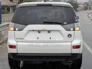 Mitsubishi Outlander 2008 White