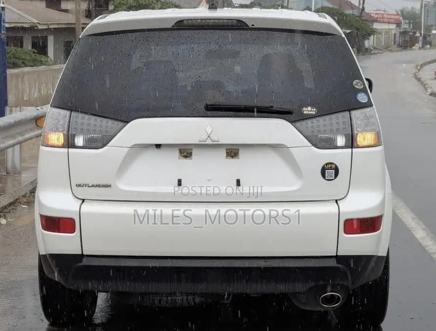 Mitsubishi Outlander 2008 White