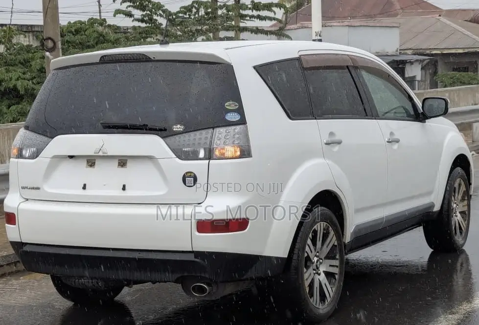 Mitsubishi Outlander 2008 White