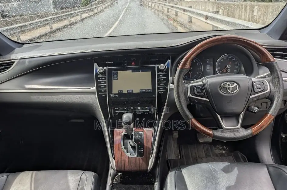 Toyota Harrier 2013 Black