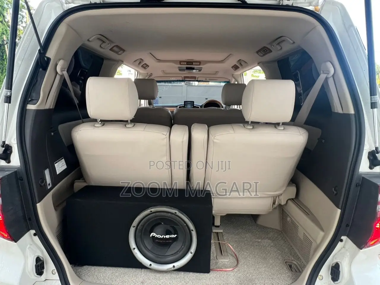 Toyota Alphard 2009 Pearl