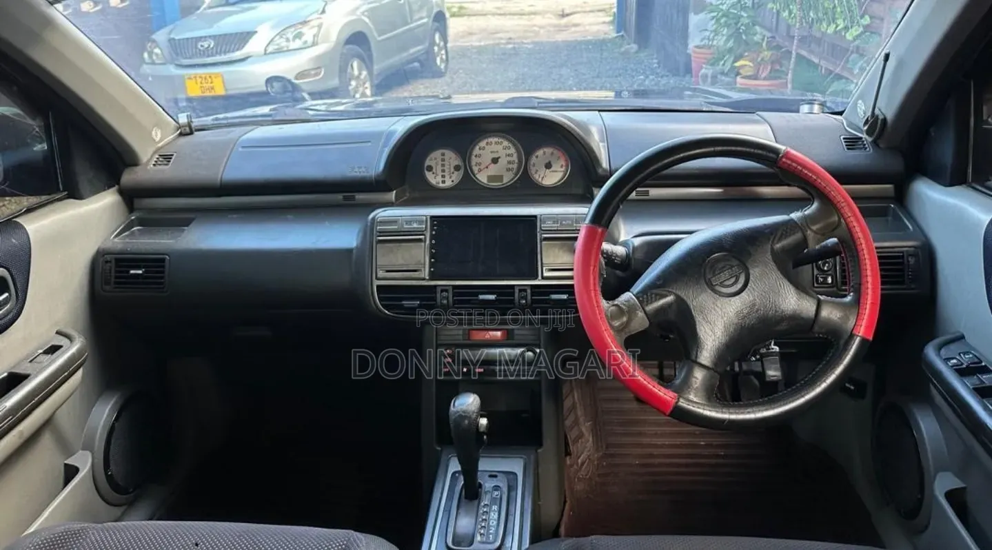Nissan X-Trail 2005 Black