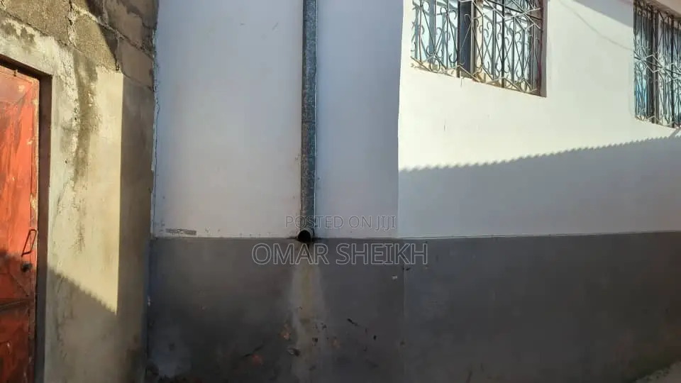 10bdrm House in Mjini for sale