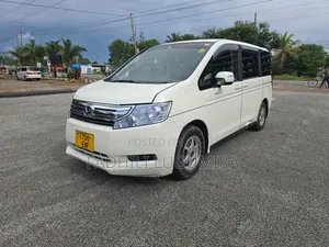 Honda Stepwgn 2009 White