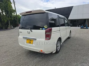 Honda Stepwgn 2009 White