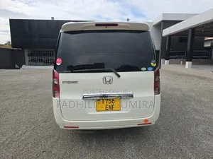 Honda Stepwgn 2009 White