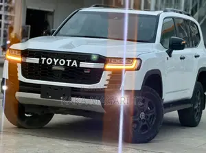 Toyota Land Cruiser 2024 Pearl